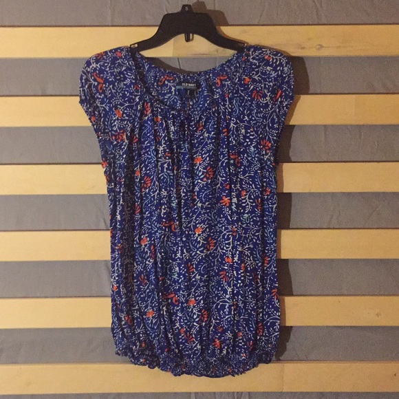 Old Navy Other - Women's maternity top preworn